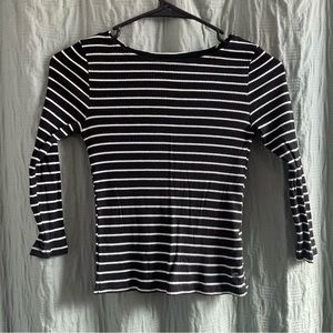 American Eagle Outfitters | Black and White Striped Ribbed Crop Top | S